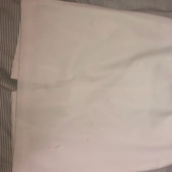 Karl Lagerfeld Bridal Dress - Picture 9 of 11